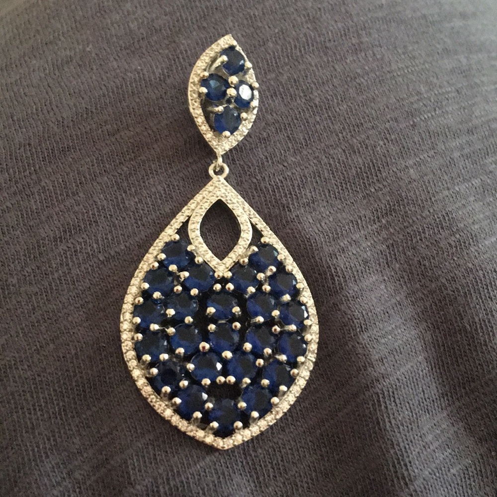 Beautiful sapphire Pendant